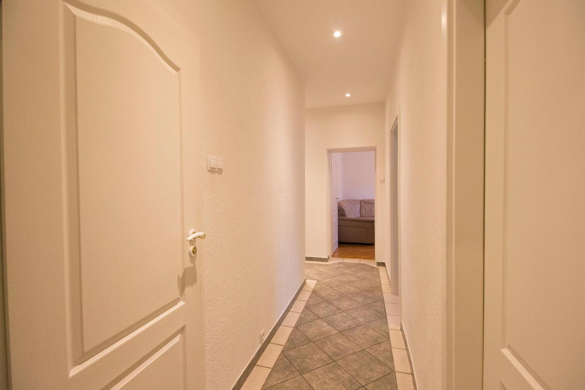 Appartamento Happyestate Ul Rynek Old Town Breslavia Esterno foto