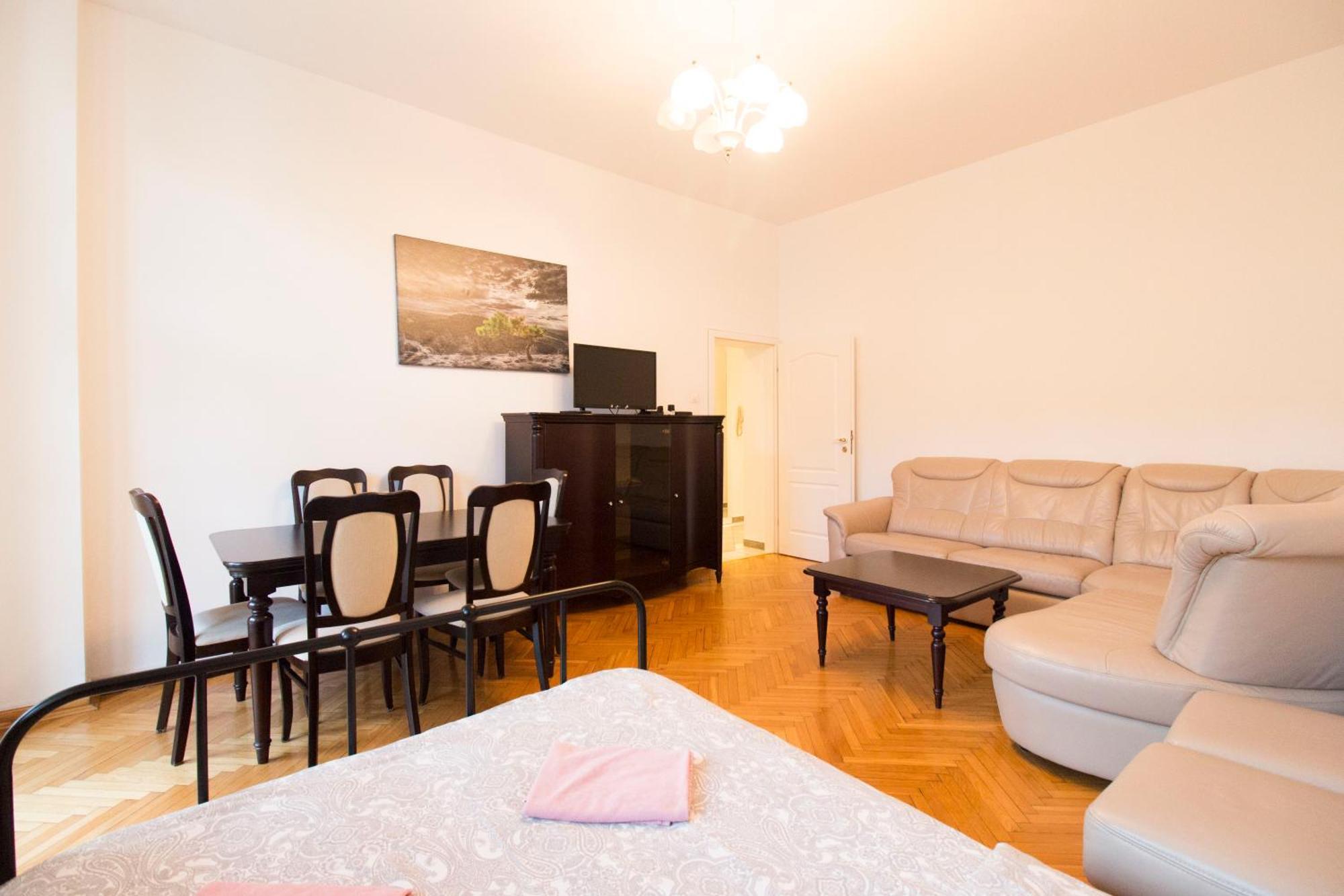 Appartamento Happyestate Ul Rynek Old Town Breslavia Esterno foto