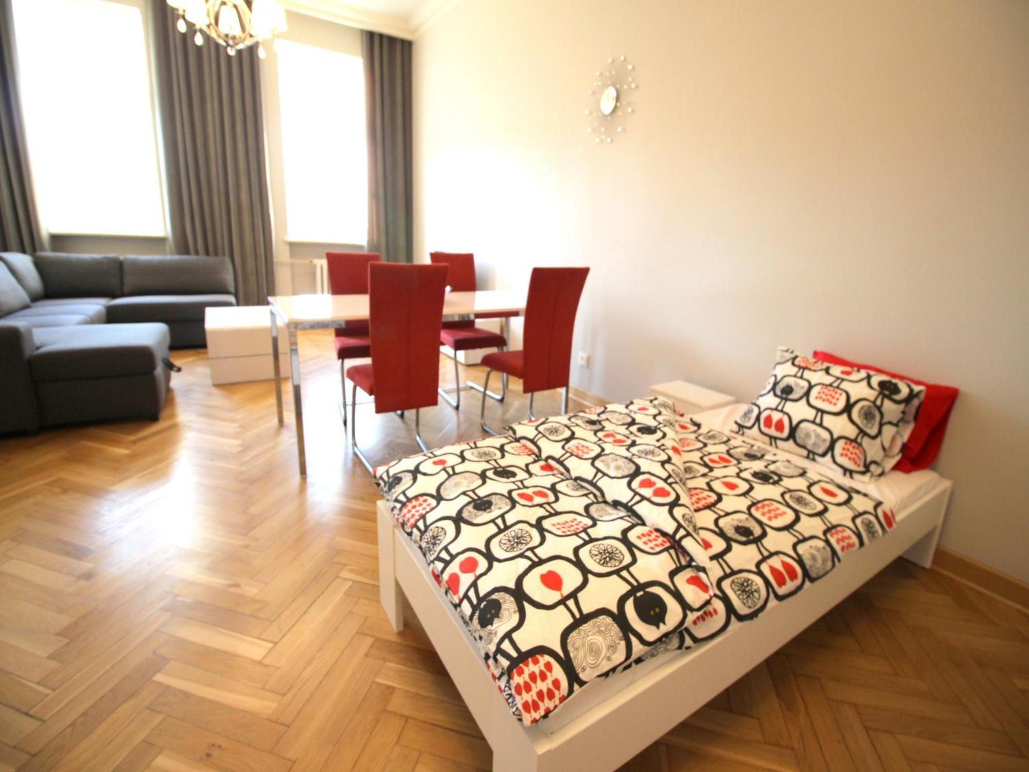 Appartamento Happyestate Ul Rynek Old Town Breslavia Esterno foto